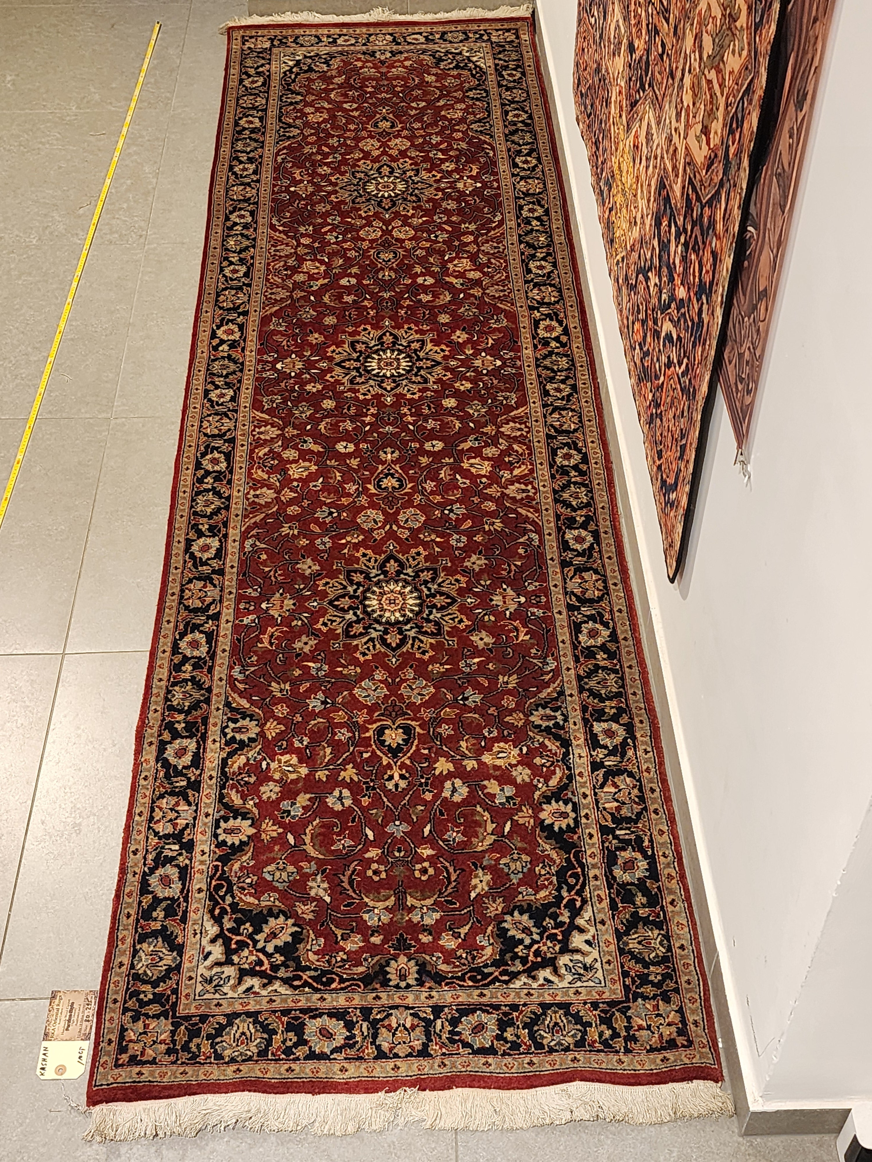 WR128 KASHAN Red | ראנר עבודת יד צמר בסגנון פרסי 80x295 ס"מ