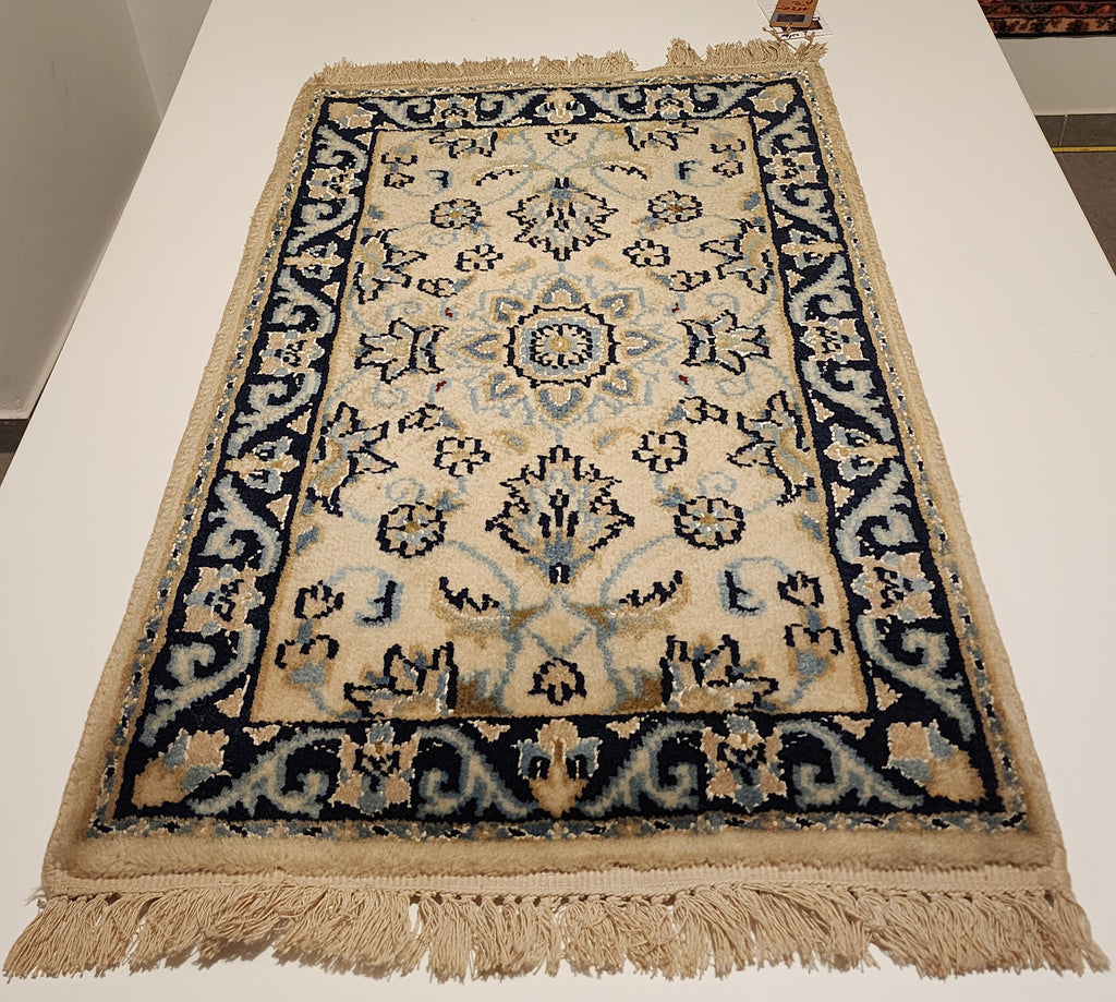 WA324 NAIN Cream | שטיח תפילה צמר עבודת יד בסגנון נעיין פרסי  51x78 ס"מ