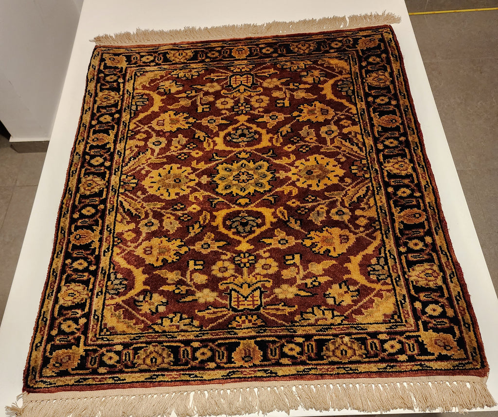 WA309 ISFAHAN Brown | שטיח תפילה צמר עבודת יד בסגנון איספהן פרסי  69x78 ס"מ