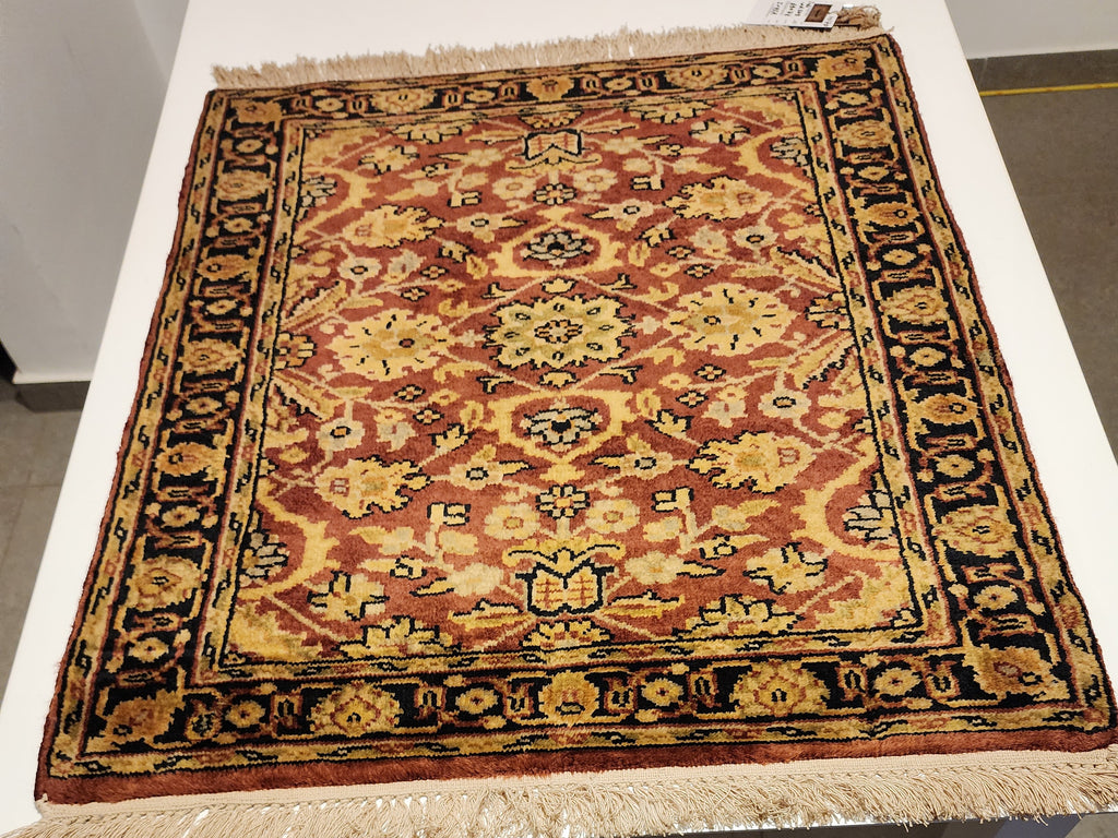 WA309 ISFAHAN Brown | שטיח תפילה צמר עבודת יד בסגנון איספהן פרסי  69x78 ס"מ