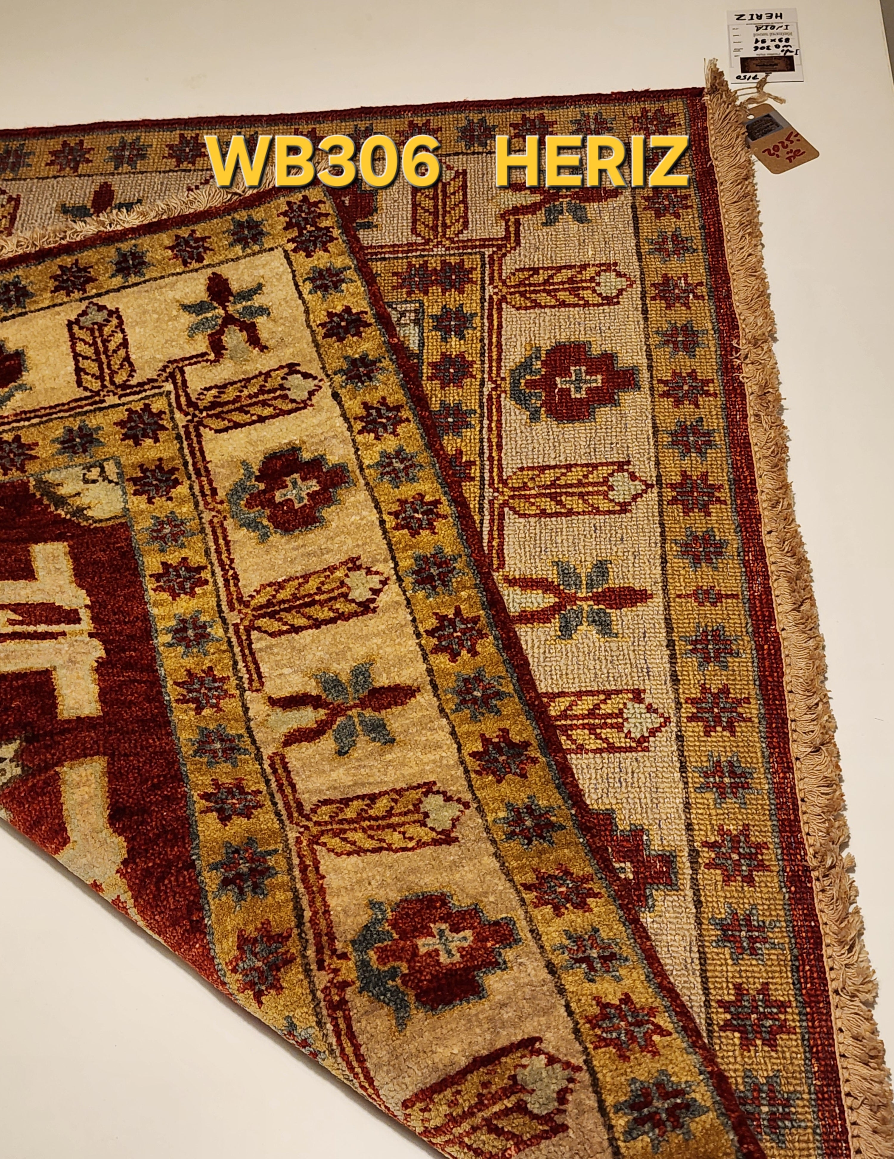 WB306 HERIZ Red | שטיח צמר עבודת יד בסגנון הריז פרסי  89x91 ס"מ