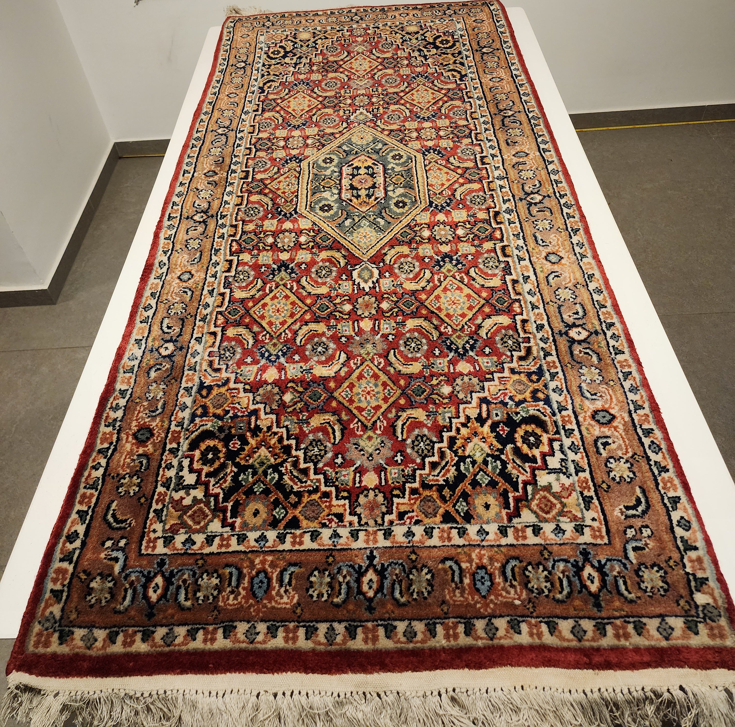 WB185 BIDJAR Red | שטיח צמר עבודת יד בסגנון בידג'אר פרסי  72x149 ס"מ