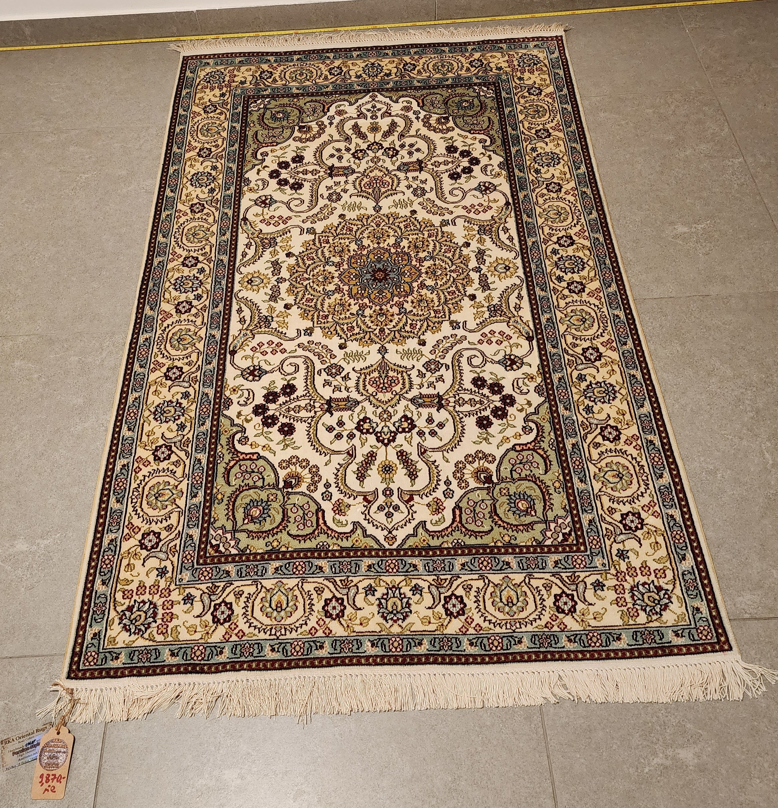 SLC334 SILK ISFAHAN | שטיח משי עבודת יד איספהן  100% 94x150 ס"מ