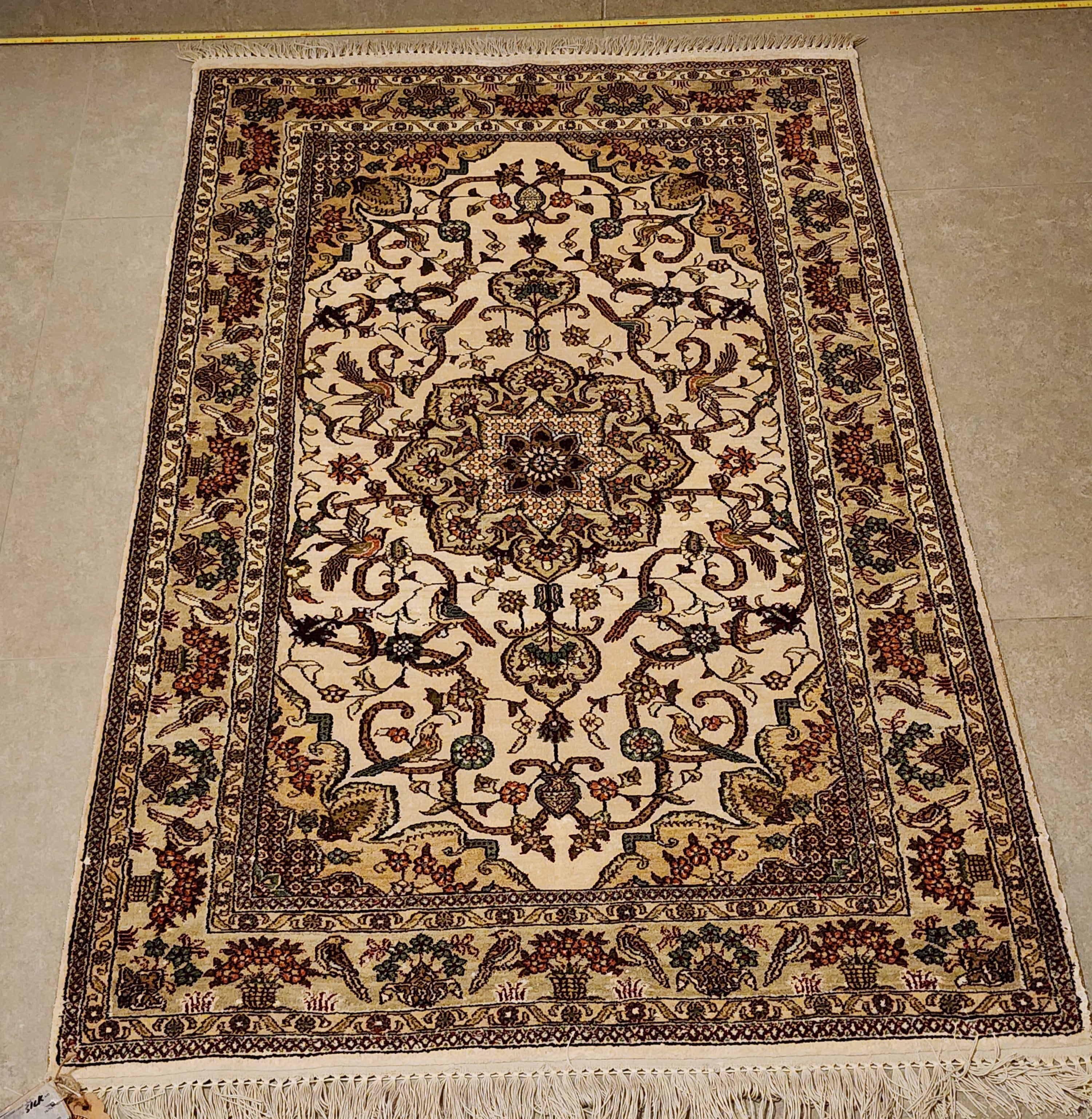 SLC328 SILK TABRIZ | שטיח משי עבודת יד טבריז 100% 76x125 ס"מ