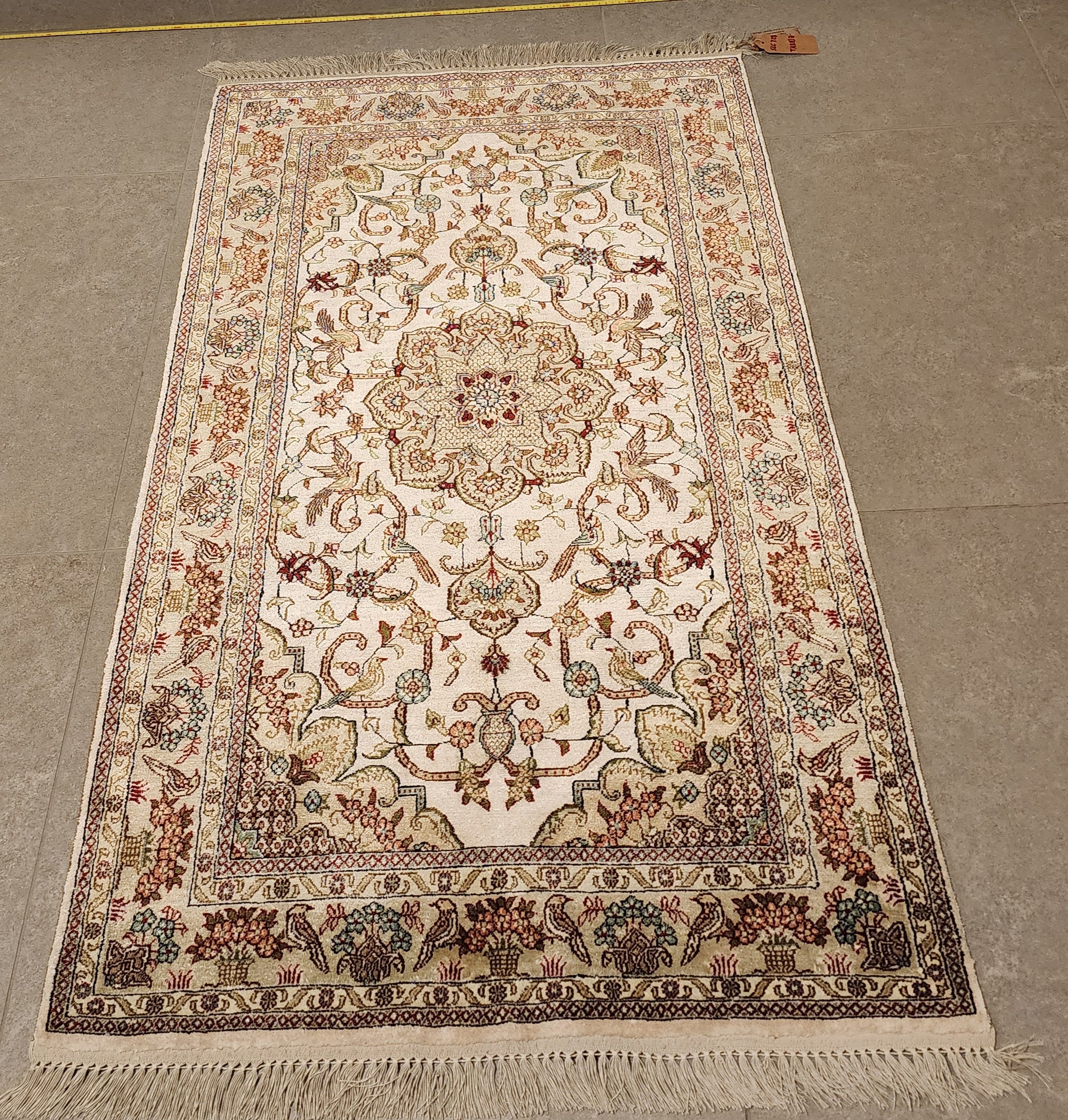 SLC328 SILK TABRIZ | שטיח משי עבודת יד טבריז 100% 76x125 ס"מ